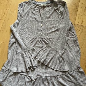 Greige size small cozy top